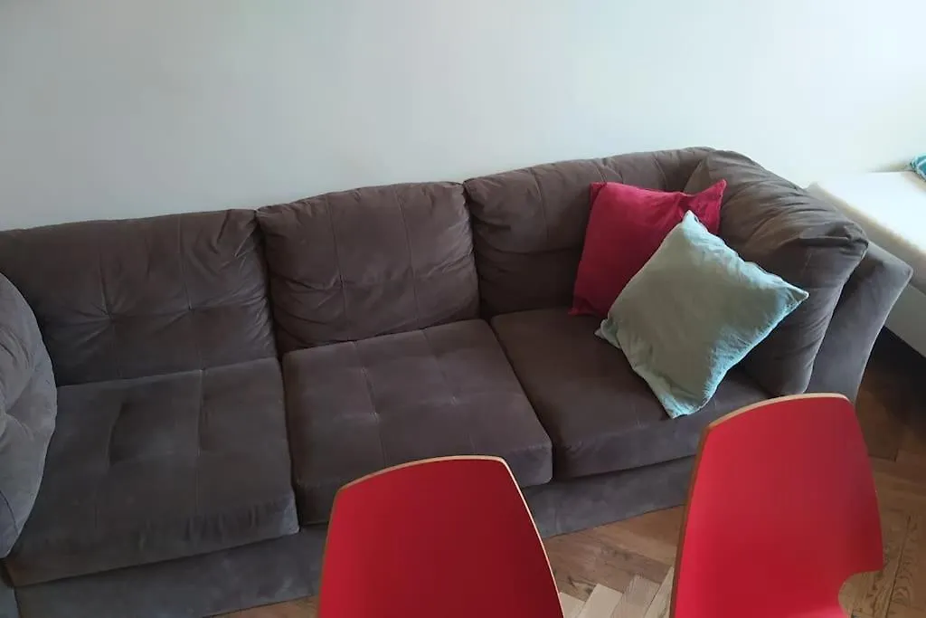 Daire Spacious Modern 3 Bedroom Aparment Prag